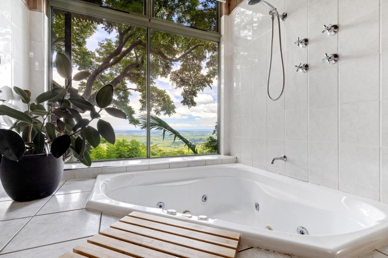 Treetops Seaview Montville Buitenkant foto