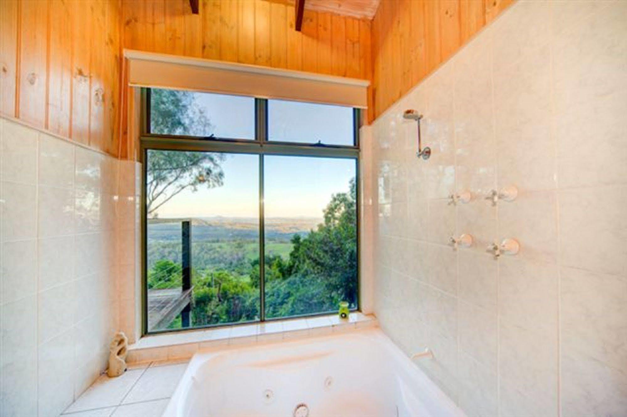Treetops Seaview Montville Buitenkant foto